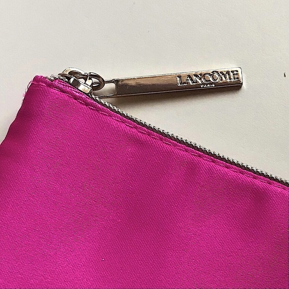 🆕LANCÔME MAKEUP BAG CHIC&SUPER-CUTE&SILKY BEAUTIFUL DESIGN&COLORING!!NWOT - Picture 2 of 12